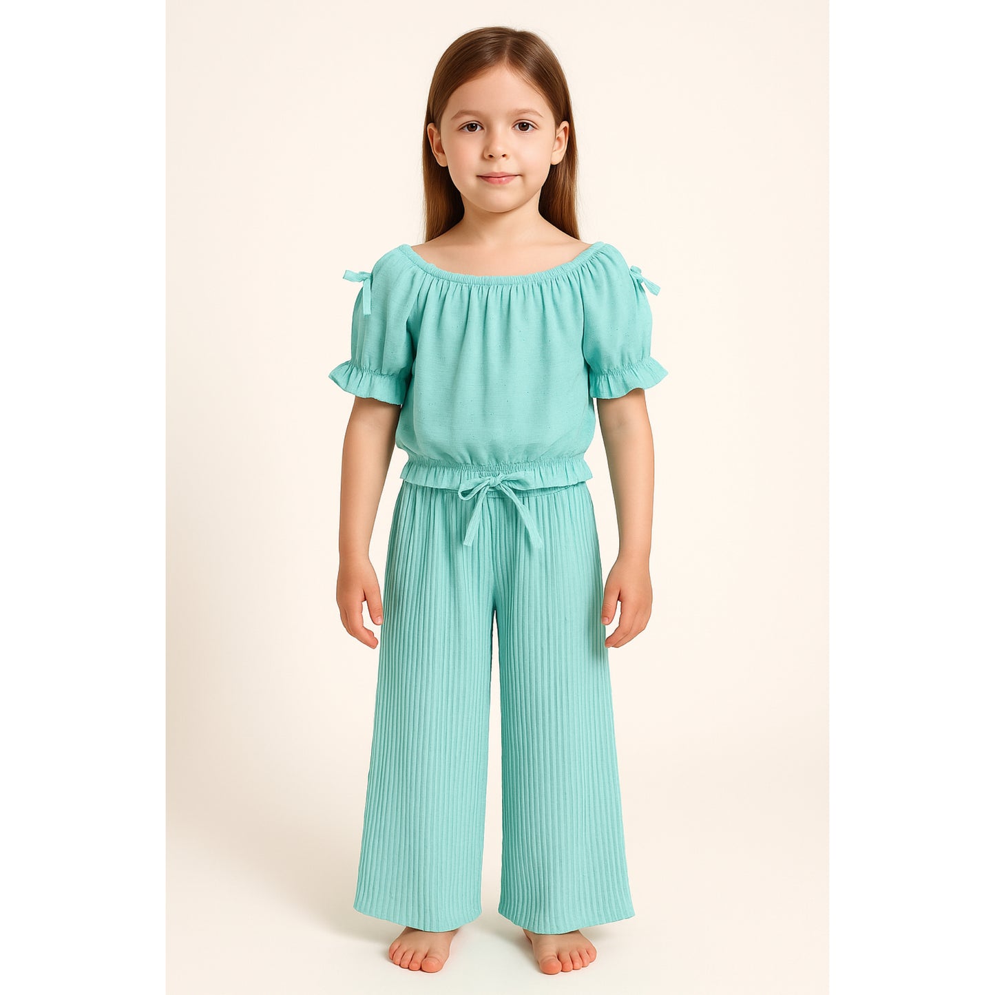 Meisjes set in aqua blauw – off-shoulder top met wijde broek