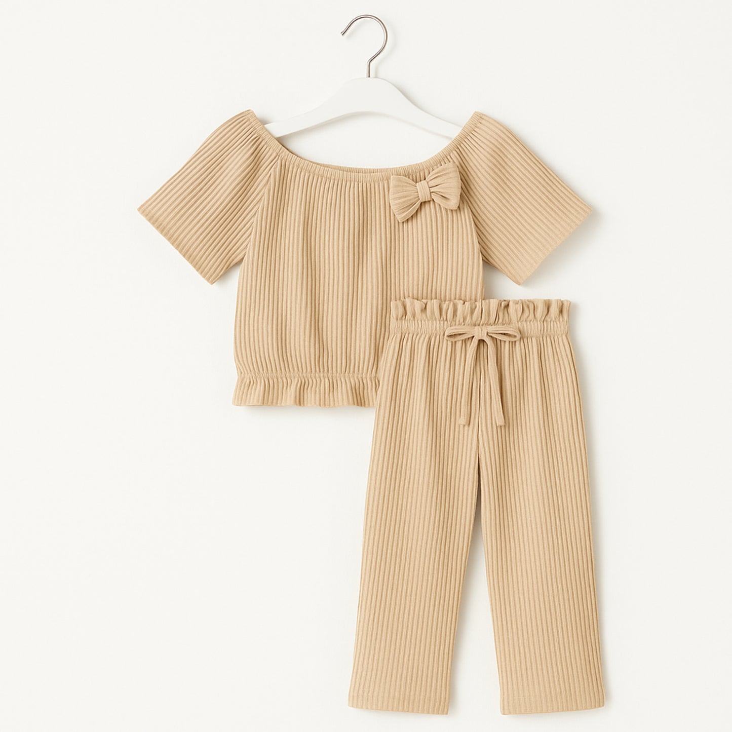 Meisjes tweedelige set beige – top met ruches en broek