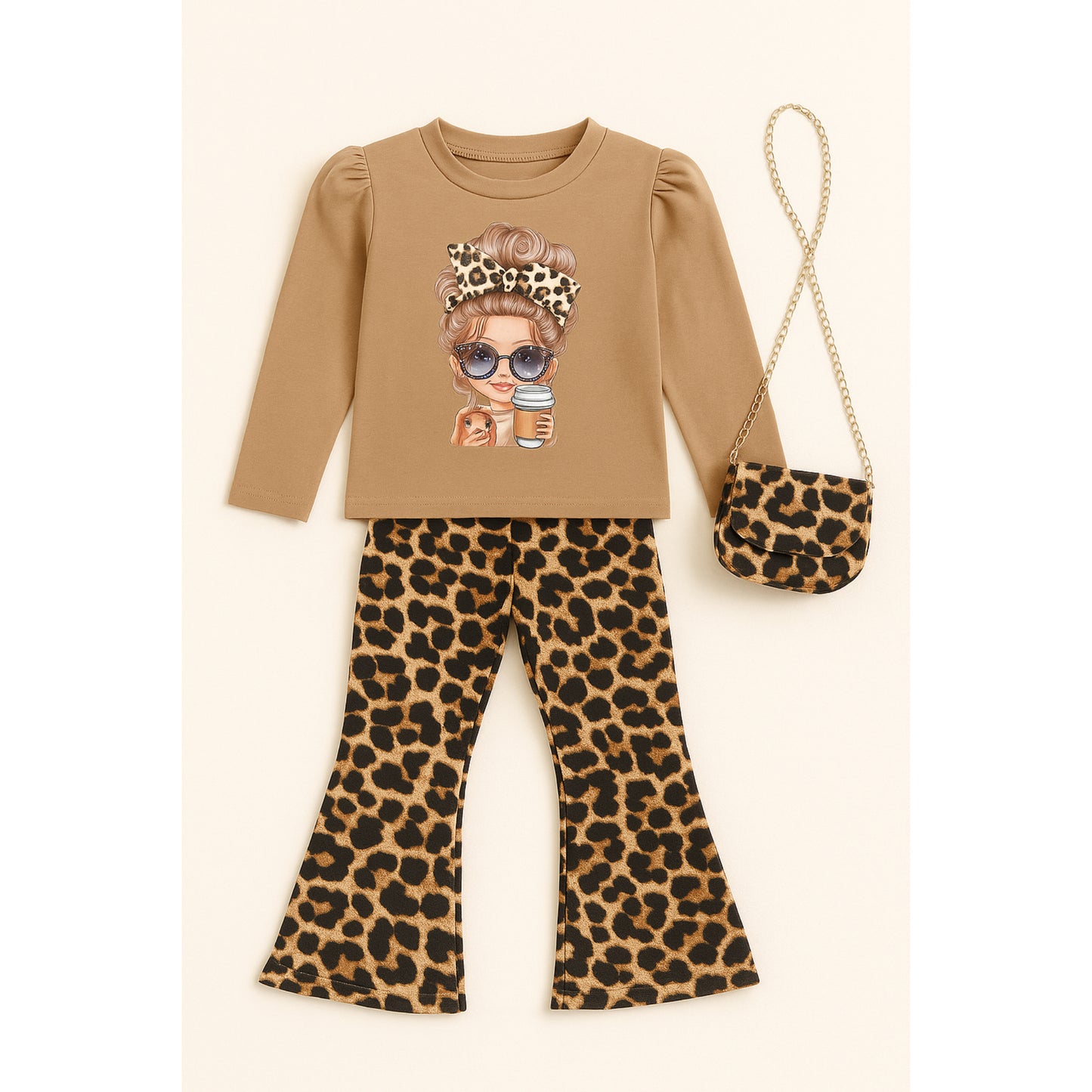 Meisjes outfit – bruin top met print & leopard flared broek met tas