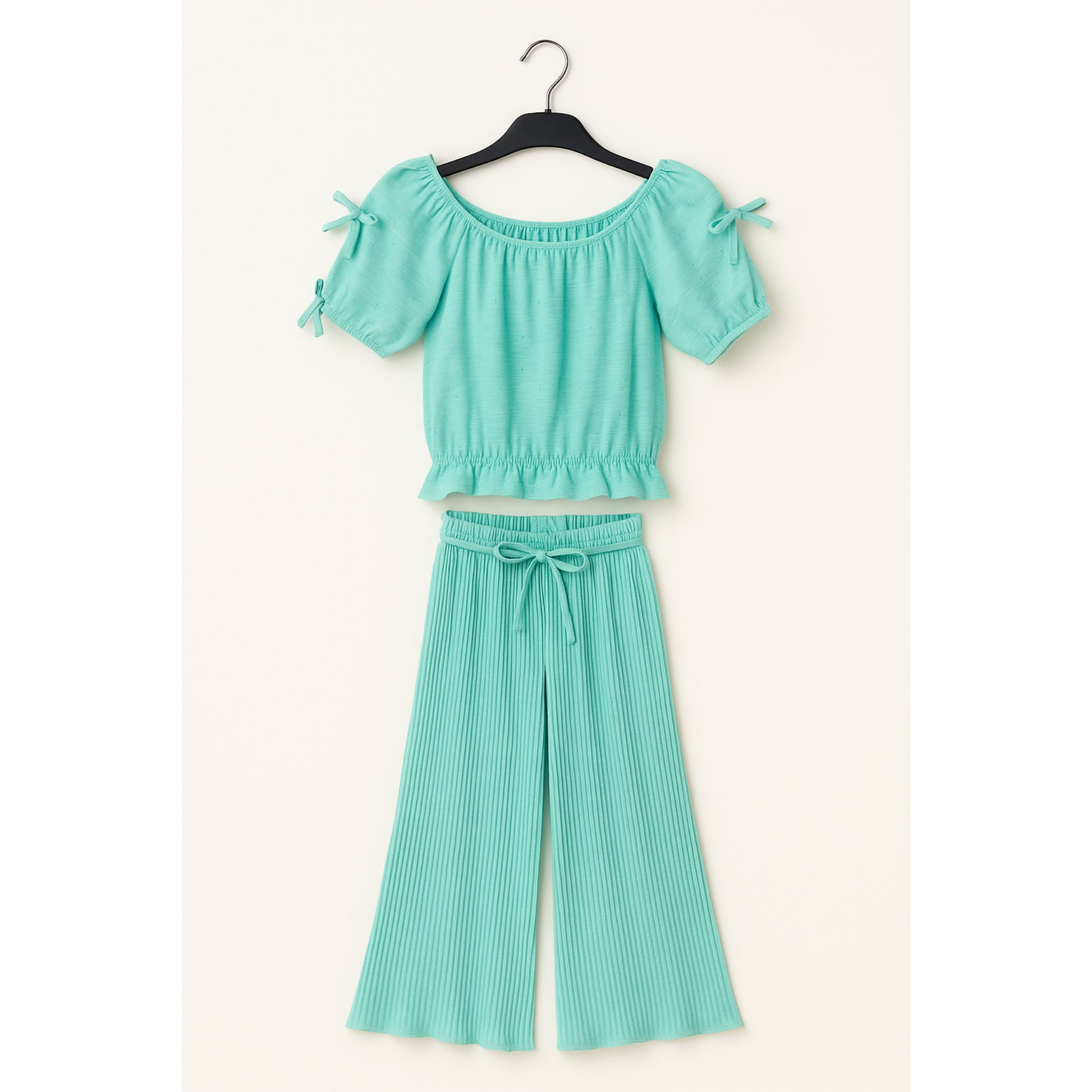 Meisjes set in aqua blauw – off-shoulder top met wijde broek