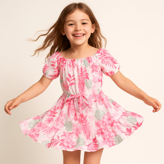 Meisjes zomerjurk met bloemenprint – roze jurk met korte mouw en volant zoom