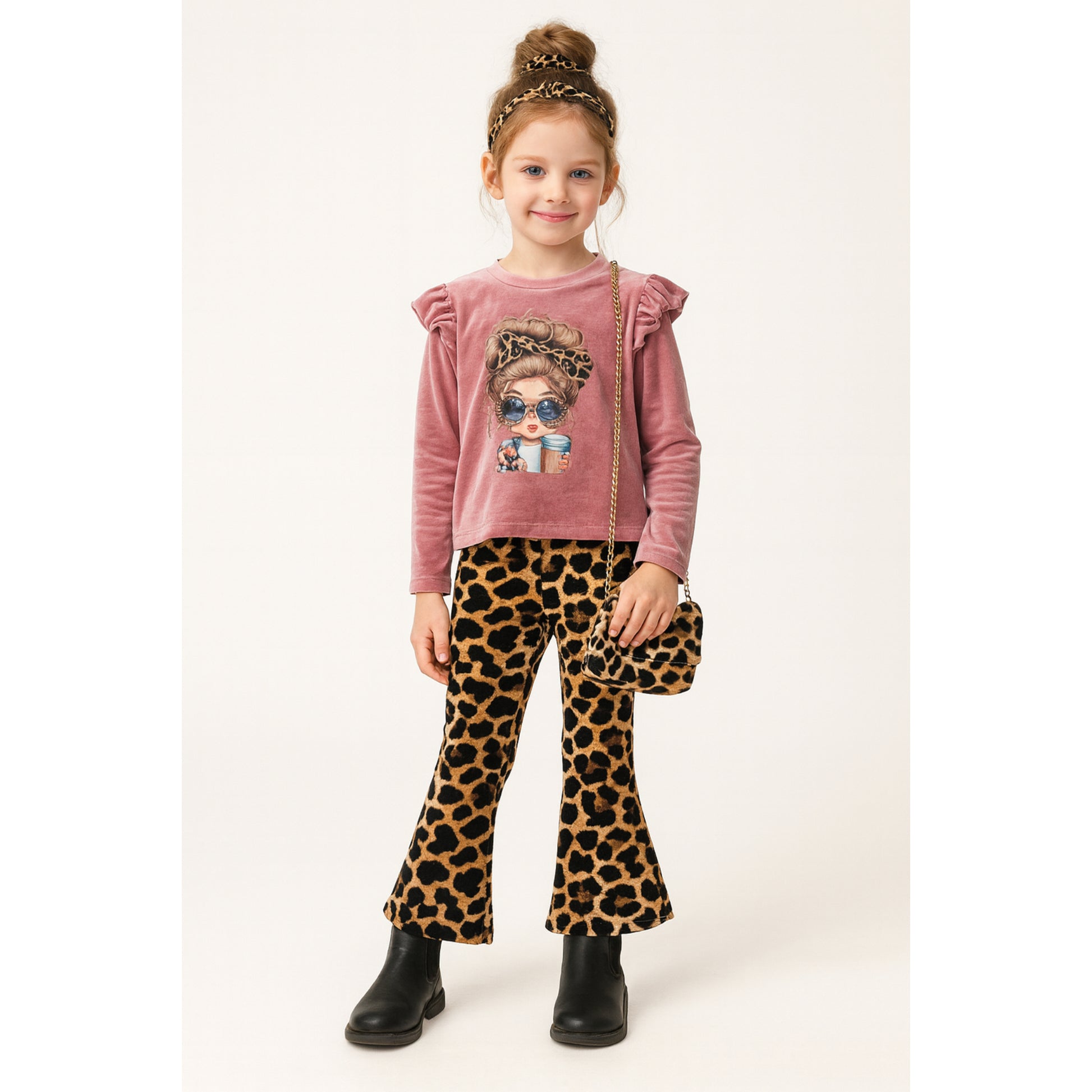 Meisjes outfit – roze velvet top met print en leopard flared broek